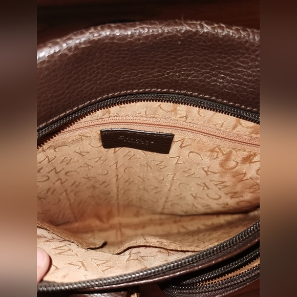 Brown purse with adjustable strap - Picture 3 of 5